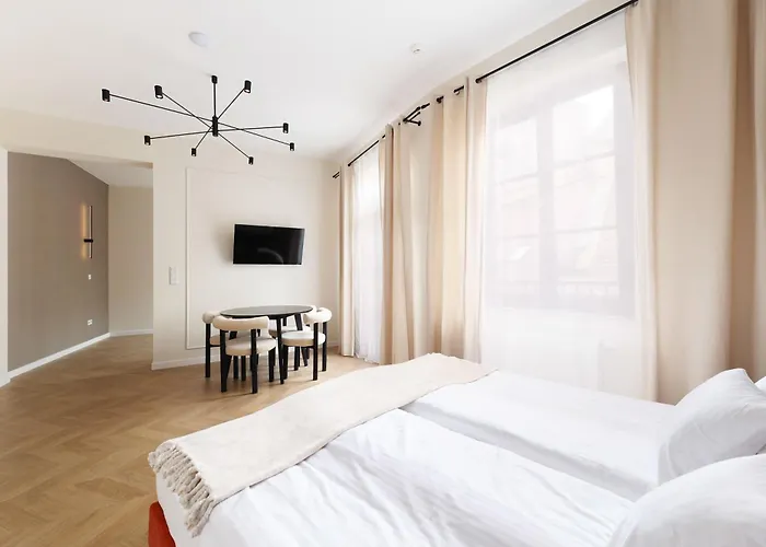 Hetman Main Square * Krakov