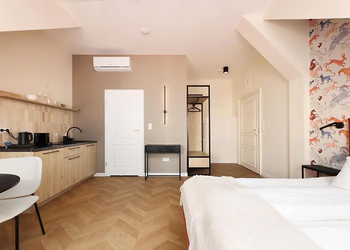 Hetman Main Square * Krakov