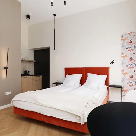 Hetman Main Square * كراكوفيا