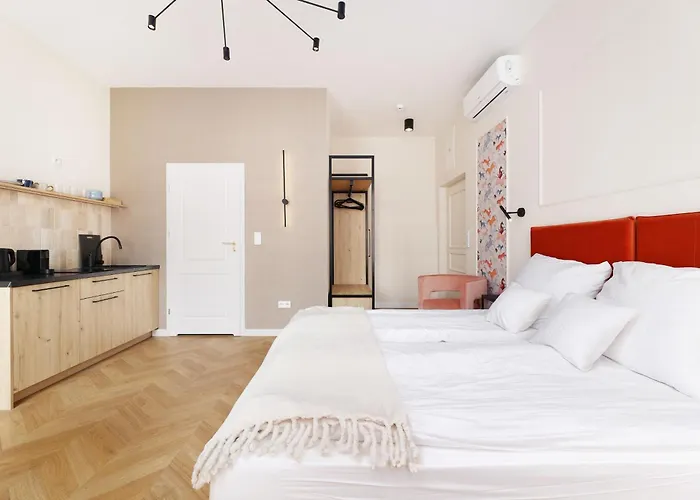 Hetman Main Square Apartment